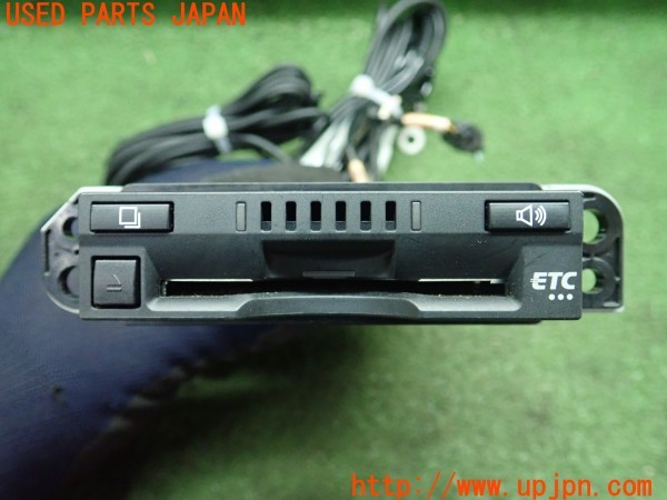 3UPJ=28260503]ハリアー エレガンス(ZSU65W)純正ビルトイン 08686-00360 ETC車載器 中古_m2