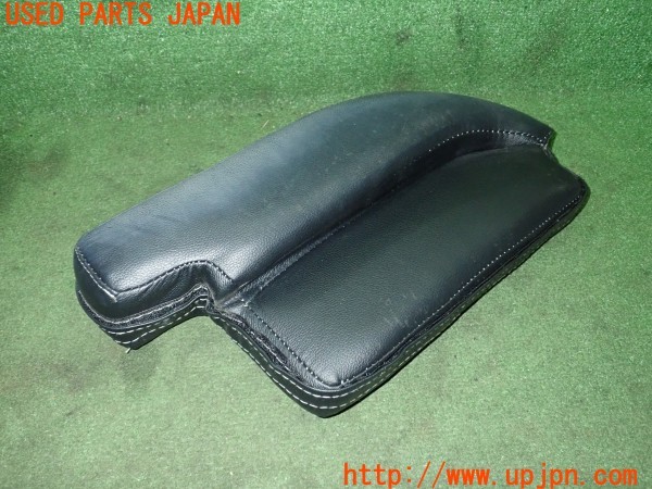 3UPJ=28300652]ハイエースバン 200系(TRH200V 3型)社外 アームレスト 肘置き センターコンソール運転席側 中古_m2