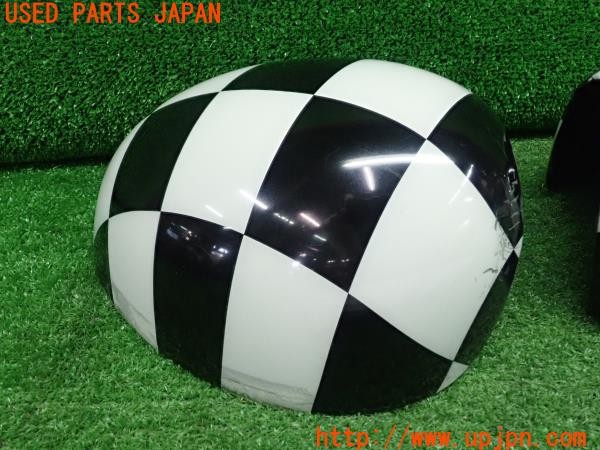 3UPJ=28370012]BMW ミニ(MINI)クーパーS(MF16S R56)社外 ドアミラーカバー 左右セット 中古_m2