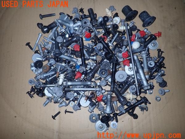 3UPJ=28370720]BMW ミニ(MINI)クーパーS(MF16S R56)ネジ・ナット・ステー類 セット ジャンク_m0