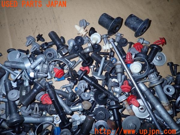 3UPJ=28370720]BMW ミニ(MINI)クーパーS(MF16S R56)ネジ・ナット・ステー類 セット ジャンク_m1