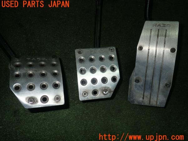 3UPJ=28390630]シビック タイプR(EP3)前期 純正 ペダルセット アクセル ブレーキ クラッチ RAZO レッツォ ペダルカバー付き 中古_m4