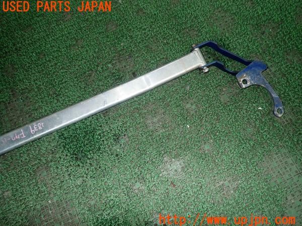 3UPJ=28390705]シビック タイプR(EP3)前期 CUSCO? クスコ? フロントタワーバー 中古_m4