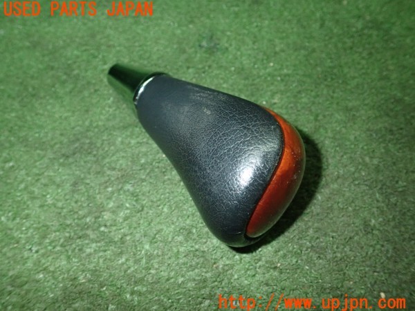 3UPJ=28450614]セルシオ(UCF31)後期 純正 シフトノブ 中古_m1