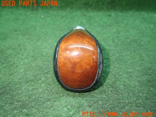 3UPJ=28450614]セルシオ(UCF31)後期 純正 シフトノブ 中古_m2