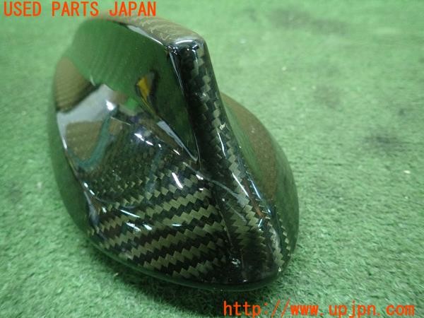 3UPJ=28480003]BMW M2 クーペ(1H30G F87)純正 7854466-03 ドルフィンアンテナ 社外 カーボン調カバー付き 中古_m3