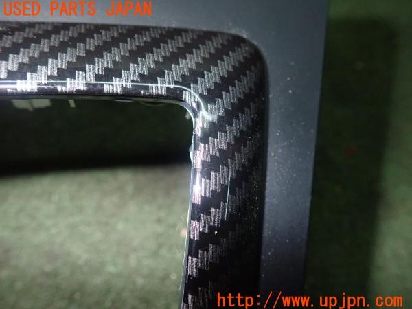 3UPJ=28480615]BMW M2 クーペ(1H30G F87)純正 シフトパネル 右ハンドル 社外 カーボン調カバー付き 中古_m3