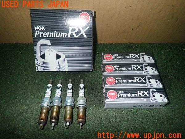 3UPJ=28500160]ヴェゼル ハイブリッド e:HEV(RV5)前期 NGK LKAR7ARX-11P PremiumRX スパークプラグ 4本 中古_m0