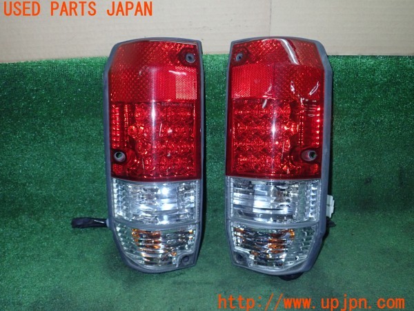 3UPJ=28620547]ランクルプラド(KZJ78W)後期 DEPO デポ 01-212-1974R-R テールランプ 中古_m0