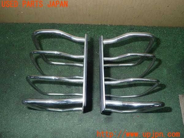 3UPJ=28630012]ジープ ラングラー(TJ40S)社外 テールランプガード 中古_m1