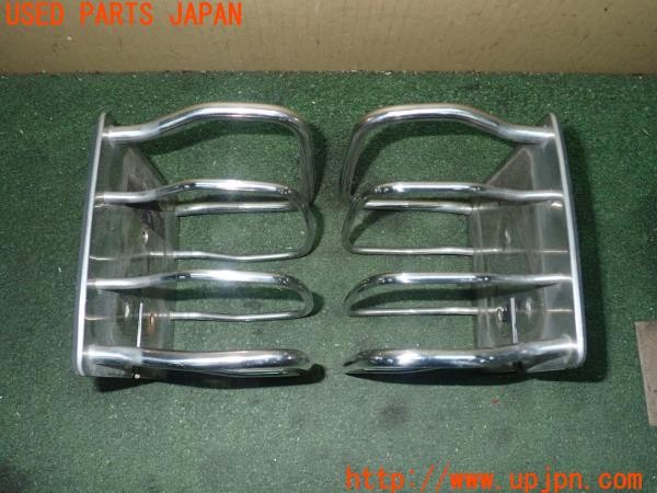 3UPJ=28630012]ジープ ラングラー(TJ40S)社外 テールランプガード 中古_m2