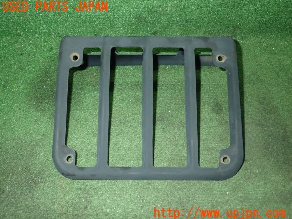 3UPJ=28640012]ジープラングラー アンリミテッド(JK36L)社外 左テールランプガード 中古_m0