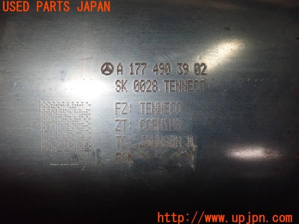 3UPJ=28700159]ベンツ B200 d(247012 W247)純正 A1774903902 触媒 中古_m4