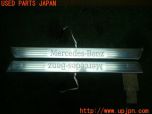 3UPJ=28700616]ベンツ B200 d(247012 W247)純正 A1776809905 スカッフプレート 中古_s0