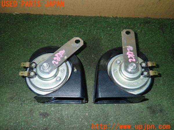 3UPJ=28720563]180SX タイプR(RPS13(改))中期 MITSUBA ミツバ SLIM SPIRAL HOS-08 ホーン 中古_m3