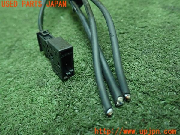 3UPJ=28830579]アウディ A7 スポーツバック(F2DKNS 4K8)後期 純正 UTR 2.0 ユニバーサルトラフィックレコーダー ドライブレコーダー 中古_m3