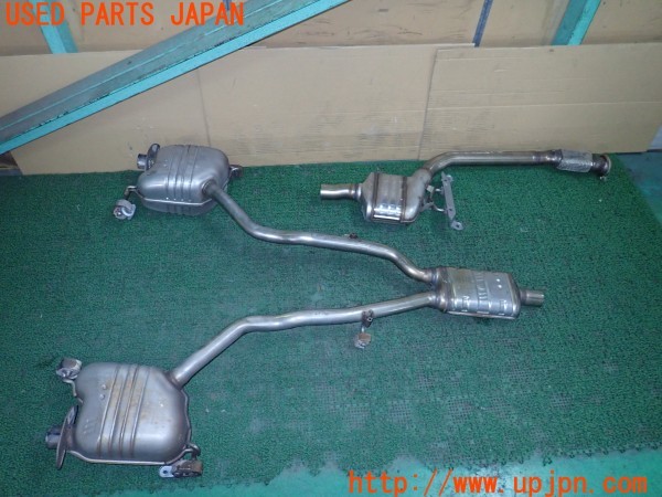 3UPJ=28840152]ベンツ SLC180 スポーツ(172431 R172)純正 マフラー カット済み 2分割 中古_m1