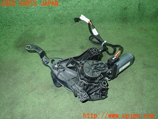 3UPJ=28840566]ベンツ SLC180 スポーツ(172431 R172)純正 A1727900103 メタルトップ 開閉ルーフヒンジモーター リンケージ 左側 中古_m2