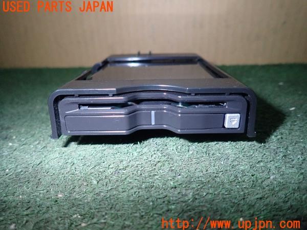 3UPJ=28860503]ボルボ XC40 B4 AWD Rデザイン(XB420TXCM)純正ビルトイン P32200069 ETC車載器 中古_m2