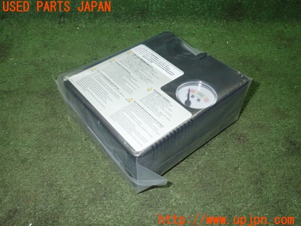 3UPJ=28960625]レヴォーグ GT-H EX(VN5)純正 パンク修理キット 中古_m2