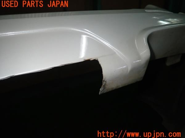 3UPJ=29030058]ランドクルーザー100(UZJ100W)中期 純正 リアバンパー 中古_m3