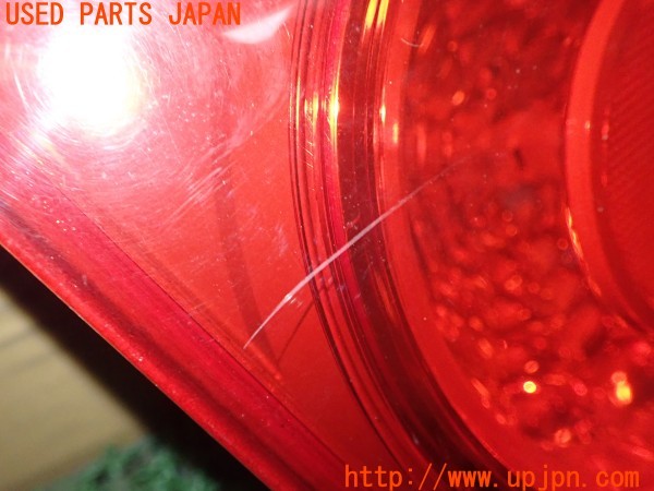 3UPJ=29100547]シビック タイプR(FD2)前期 純正 テールランプ フィニッシャー付き 中古_m3