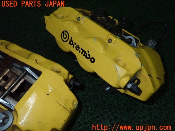 3UPJ=29130301]アバルト 695 エッセエッセ(型式不明)brembo ブレンボ フロントキャリパー 中古_m4