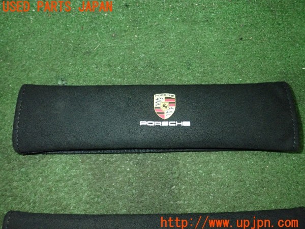 3UPJ=29170001]ポルシェ マカン ターボ(95BCTL 95B型)社外 シートベルトパッド 中古_m1