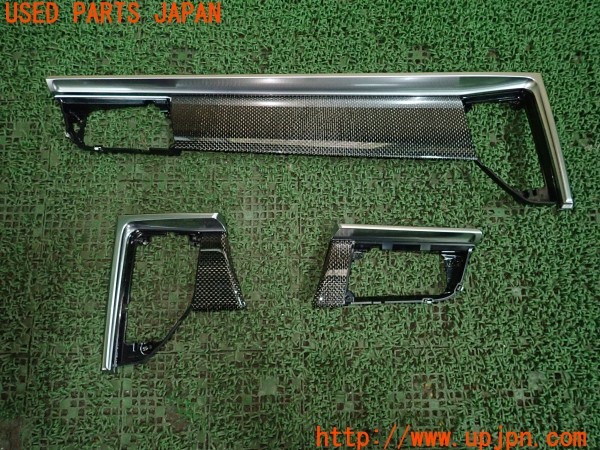 3UPJ=29170645]ポルシェ マカン ターボ(95BCTL 95B型)社外 エアコン吹き出し口パネル  カーボン調パネル インテアリアパネル 中古_m0