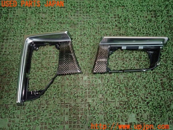 3UPJ=29170645]ポルシェ マカン ターボ(95BCTL 95B型)社外 エアコン吹き出し口パネル  カーボン調パネル インテアリアパネル 中古_m3