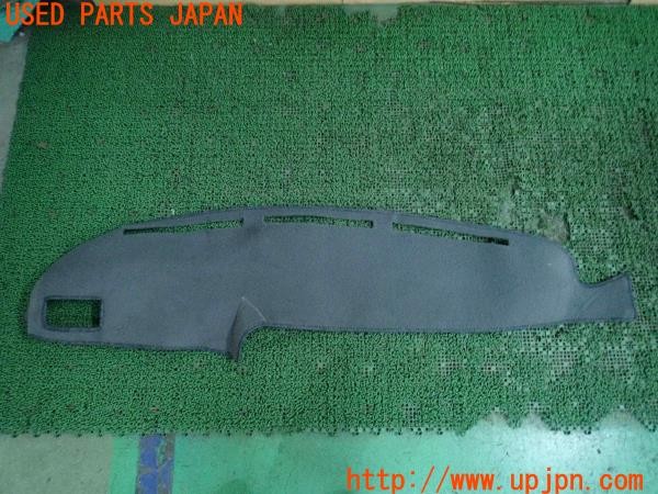 3UPJ=29240619]ハイラックスサーフ(KZN130W)COVERKING ダッシュボードカバー マット 中古_m0