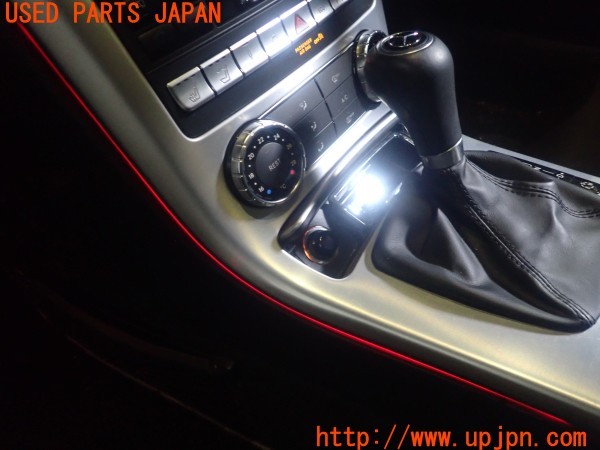 3UPJ=29290512]ベンツ SLK350(172457 R172)純正 172 825 03 82 アンビエントライト センターコンソール側 中古_m3