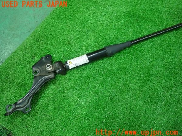 3UPJ=29320702]レクサス CT200(ZWA10)純正 フロントパフォーマンスダンパー 中古_m1