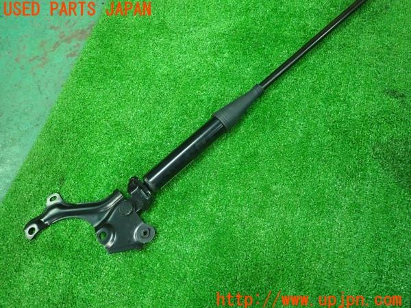 3UPJ=29320702]レクサス CT200(ZWA10)純正 フロントパフォーマンスダンパー 中古_m3