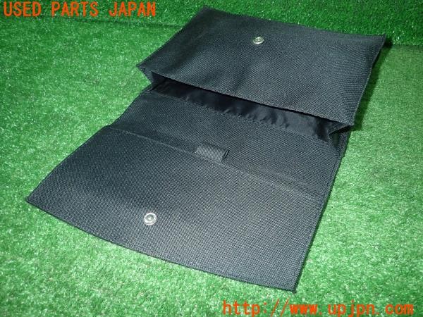 3UPJ=29350801]ルノー ルーテシア R.S.(RF4C)車検証入れ マニュアルケース 中古_m2