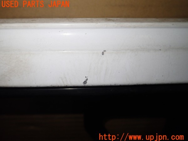 3UPJ=29380012]スープラ GTツインターボ(GA70)純正 リアセンターガーニッシュ リアガーニッシュ 中古_m3
