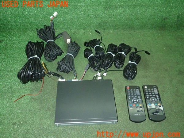 3UPJ=29460578]レクサス IS-F(USE20)純正 08548-00330 地デジチューナー 中古_m0