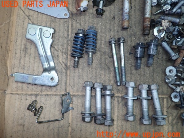3UPJ=29460720]レクサス IS-F(USE20)ネジ・ナット・ステー類 セット ジャンク_m2