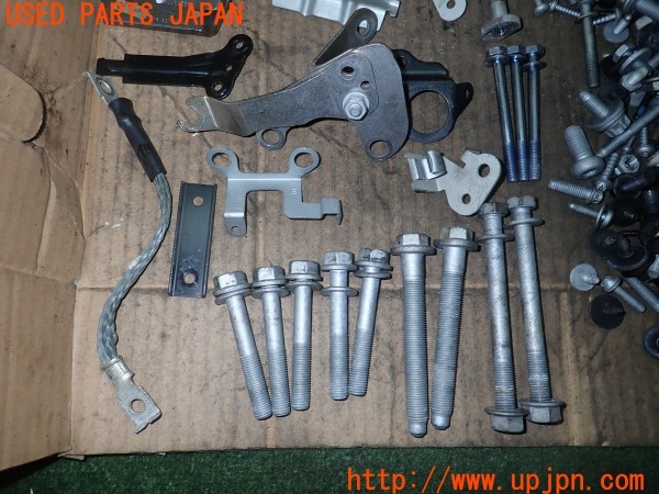 3UPJ=29470720]BMW M2 クーペ(1H30 F87)ネジ・ナット・ステー類 セット ジャンク_m2