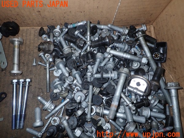 3UPJ=29470720]BMW M2 クーペ(1H30 F87)ネジ・ナット・ステー類 セット ジャンク_m3