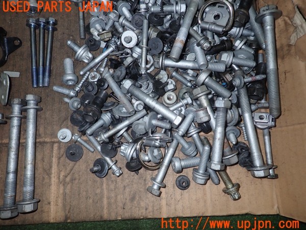 3UPJ=29470720]BMW M2 クーペ(1H30 F87)ネジ・ナット・ステー類 セット ジャンク_m4