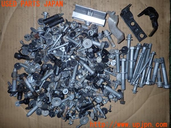 3UPJ=29500720]BMW・MINI(XS20)ネジ・ナット・ステー類 セット ジャンク_m0