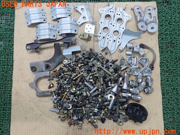 3UPJ=29530720]アルテッツァ(GXE10)後期 ネジ・ナット・ステー類 セット ジャンク_m0