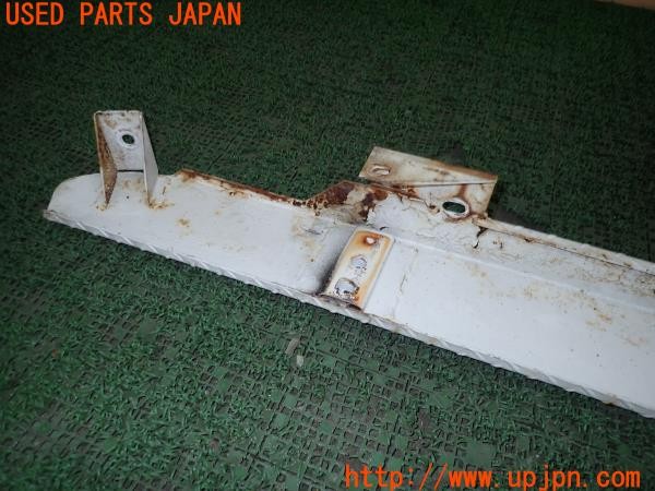 3UPJ=29560057]三菱 ジープ(J37)純正? リアステップ バンパー 中古_m3