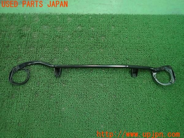 3UPJ=29600705]アウディ TT クーペ(8NBHEF)後期 純正 8N0805629B フロントタワーバー 中古_m0