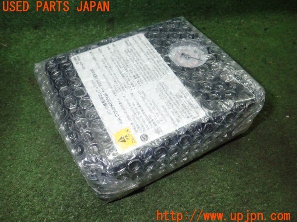 3UPJ=29630625]ヤリスクロス(MXPB10)純正 パンク修理キット 中古_m1