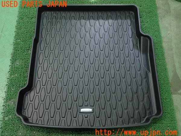 3UPJ=29680634]ジャガー XE(JA2GA)純正 ラゲッジトレイ マット ハードタイプ 中古_m0