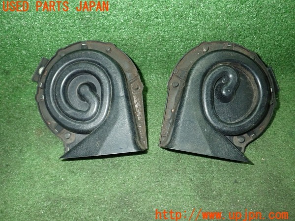 3UPJ=29870563]セドリック ブロアム(UY32)後期 日産純正 MIYAMOTO HORN ホーン 中古_m0