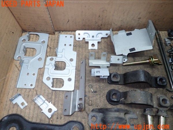 3UPJ=29870720]セドリック ブロアム(UY32)後期 ネジ・ナット・ステー類 セット ジャンク_m1