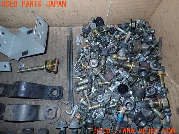 3UPJ=29870720]セドリック ブロアム(UY32)後期 ネジ・ナット・ステー類 セット ジャンク_m3